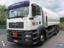 camion cisterna MAN