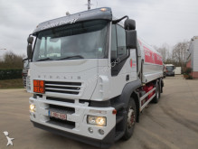 camión cisterna Iveco