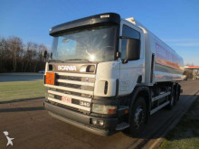 camion cisterna Scania