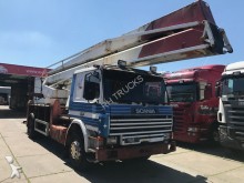 camion piattaforma aerea Scania