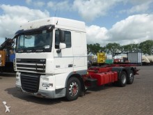camion portacontainers DAF