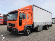 camión lona corredera (tautliner) Volvo