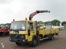 camion piattaforma Volvo