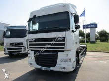 camion portacontainers DAF