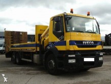 camión portamáquinas Iveco