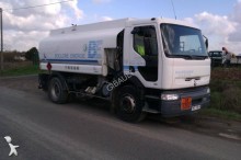 camión cisterna hidrocarburos Renault