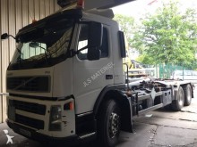camion polybenne Volvo