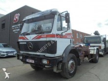 camion porte containers Mercedes