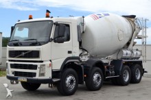 camion béton toupie / Malaxeur Volvo