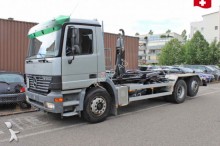 camión volquete escollera Mercedes