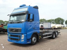 camion porte containers Volvo