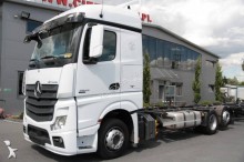 camion châssis Mercedes