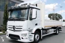 camion cassone fisso Mercedes