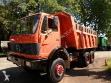 camión volquete Mercedes