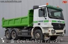 camión volquete Mercedes