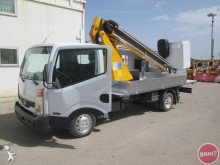 camion nacelle Nissan