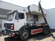camion benne Mercedes