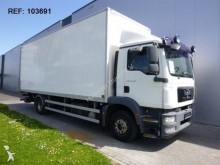 camion MAN TGM15.250 BOX