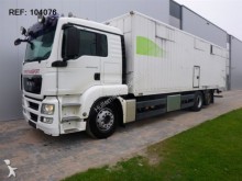 camion bétaillère MAN
