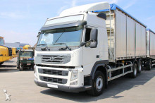camion ribaltabile Volvo
