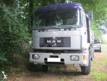 camion ribaltabile bilaterale usato