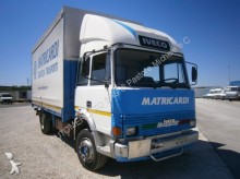 camion cassone centinato Iveco