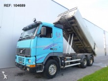 camion benne Volvo