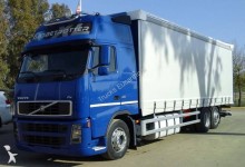 camión lona corredera (tautliner) Volvo