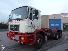 camión MAN 33.372