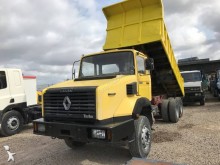 camión volquete escollera Renault