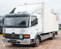 camión furgón Mercedes
