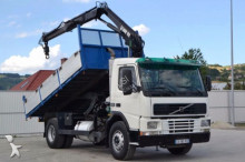 ciężarówka platforma Volvo