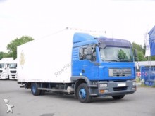 camion furgone MAN