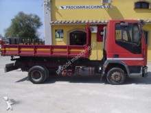 camión volquete Iveco
