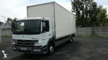 camión furgón caja polyfond Mercedes
