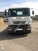 camión portamáquinas Iveco