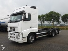 camion porte containers Volvo