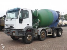 camion calcestruzzo Iveco