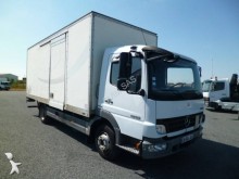 camión furgón caja polyfond Mercedes