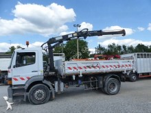 camión volquete bilateral Mercedes