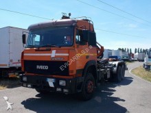 camión Iveco 190.42 SCARRABILE CON GANCIO E GRU