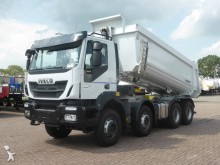 camion ribaltabile Iveco