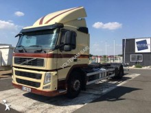 camion porte containers Volvo