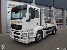 MAN container truck