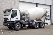 camion béton toupie / Malaxeur Iveco