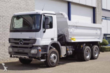 camion benne Mercedes