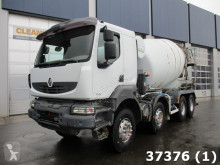 Renault Kerax 450 DXi truck