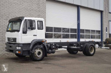 camion châssis MAN