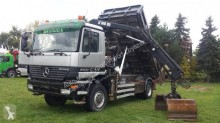 MAN LE 12.225 truck