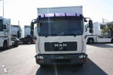 camião MAN 12.224